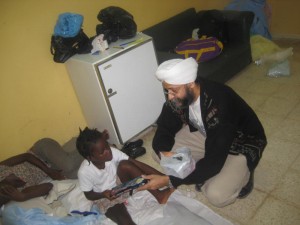 Dr giving food to a child